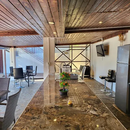 Guest house Casa Costa 3*